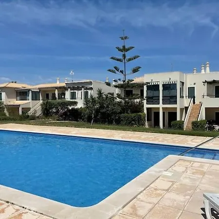 Pine Tree Vilita Apartamento