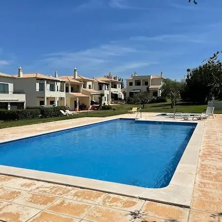 Pine Tree Vilita Διαμέρισμα Pêra